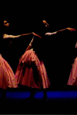Spectacle de la Compagnie du Jeune Ballet Corse Faite pour dormir